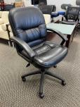 Used Conference Chair - Black Vinyl - ITEM #:150202 - Img 1 of 4