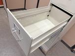 Used Hon 4-Drawer Vertical File Cabinet - Putty - ITEM #:260093 - Img 4 of 4