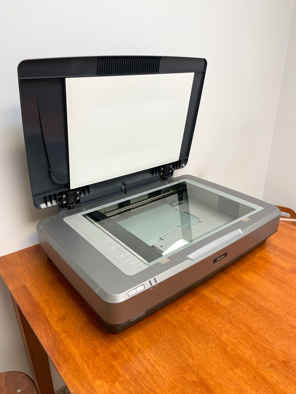Used Epson Expression 10000XL Wide-Format Graphic Scanner 530026