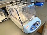 Thermo Scientific MaxQ 4450 Incubated Benchtop Orbital Shaker - ITEM #:620197 - Img 2 of 3