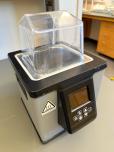 Used Cole-Parmer StableTemp 2L Digital Water Bath WBE02 - ITEM #:620236 - Img 2 of 6