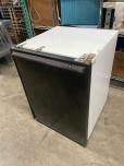 General Electric GMR06AAMBWW Compact Refrigerator for Lab/Garage Use - ITEM #:630009 - Img 3 of 4