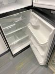 Used Frigidaire Refrigerator Freezer Black 241851242 - ITEM #:880043 - Img 3 of 5