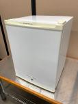 Used Frigidaire Mini Fridge Refrigerator FRC252GW - ITEM #:880045 - Img 1 of 5