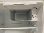 Used Frigidaire Mini Fridge Refrigerator FRC252GW - ITEM #:880045 - Img 4 of 5