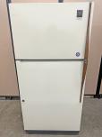 Used Refrigerator Freezer - General Electric - ITEM #:880048 - Img 3 of 9