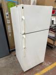 Hotpoint HTS17CBTHRWW Top-Freezer Refrigerator - ITEM #:880050 - Img 1 of 6