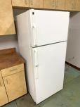 Used Hotpoint Refrigerator Freezer - HTS18GBSBRWW - ITEM #:880051 - Img 1 of 7