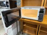 Used Panasonic Inverter Microwave NN-SN762S 1250W - ITEM #:880052 - Img 9 of 10