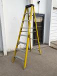 Used Fiberglass And Aluminum Ladder With 7 Steps - ITEM #:885141 - Img 1 of 2