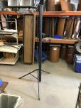 Da-lite projector screen with tripod stand - ITEM #:500009 - Thumbnail image 3 of 4